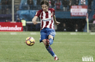 Filipe Luis, baja hasta 2017