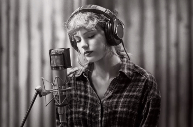 Taylor Swift aterriza con ‘Folklore’ en Disney Plus