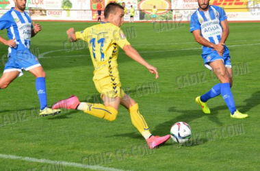 La Hoya Lorca y Cádiz firman un empate que les mantiene arriba