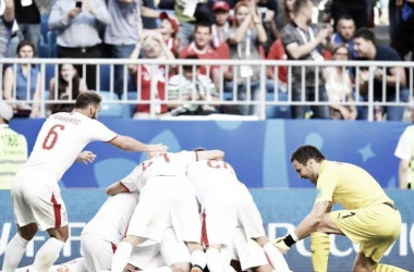 Com golaço de Kolarov, Sérvia bate Costa Rica na abertura do quarto dia da Copa do Mundo
