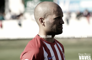 Alberto Lora y Álex López son las bajas del Sporting para medirse al Rayo Vallecano