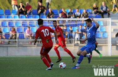 Ontinyent CF - CF Badalona: golpe en la mesa