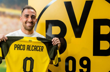 Paco Alcácer joins Borussia Dortmund on loan from Barcelona