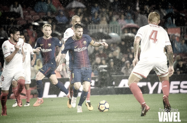 Un gol de Messi 'resucita' al Barça para sacar un punto de Nervión