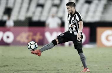 Rodrigo Pimpão reitera seriedade em elenco do Botafogo: "A gente não está aqui de brincadeira"