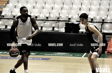 Aleix Haro entrena por primera vez con la primera plantilla del Joventut