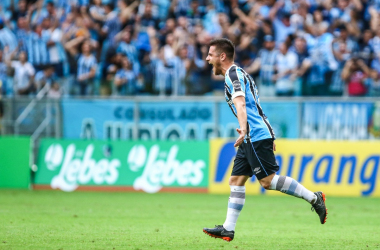 Volante Ramiro comemora excelente fase no Grêmio: "Ficaria o resto da vida com maior prazer"
