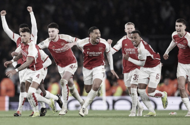 Arsenal volta às quartas de final da Champions League após 14 anos