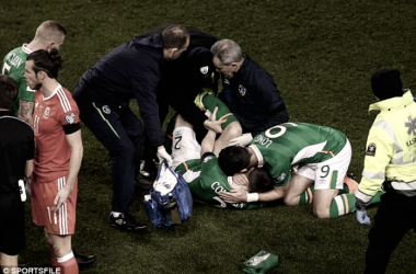 Seamus Coleman sufrió una terrible lesión en su pierna en el Irlanda vs Gales