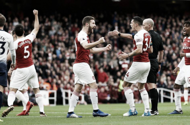 El Arsenal se lleva el derby londinense