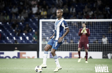 Naldo, entre cuatro y seis semanas de baja