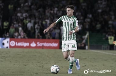 Álex Moreno llevará la cuenta de Instagram del Betis durante el lunes 6 de abril