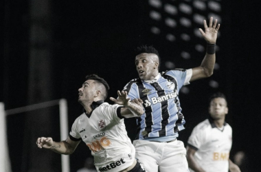 Embalado Vasco tem contestado Grêmio pela frente no São Januário