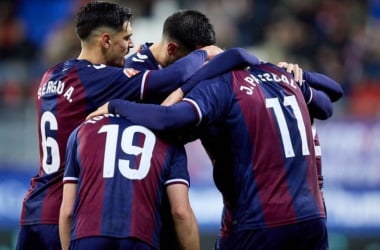 Un fútbol excelente del Eibar vence al Real Zaragoza