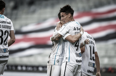 Grêmio cresce no segundo tempo e bate Athletico de virada na Arena da Baixada