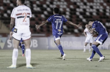 Com mais um gol de Airton, Cruzeiro vence Botafogo-SP e
sobe na tabela