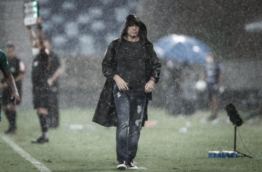 Grêmio vence Cuiabá e Renato prega calma: "Temos mais 90 minutos na Arena"