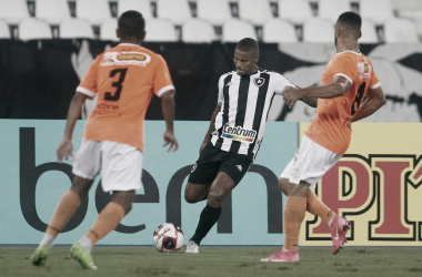 Botafogo joga mal e empata com Nova Iguaçu no primeiro jogo da semifinal da Taça Rio