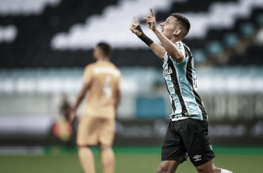 Com falha de Sucuri, Grêmio supera desfalques e bate Brasiliense na Copa do Brasil