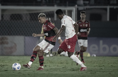 Com técnicos na corda bamba, RB Bragantino e Flamengo duelam em busca de reação