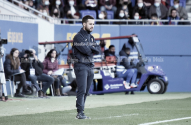 Jonatan Giráldez: "Hay que tener en cuenta la acumulación de minutos de algunas jugadoras"