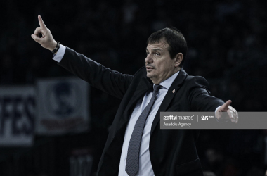 Ergin Ataman: "La única forma de que Larkin deje el Efes es yéndose a la NBA"