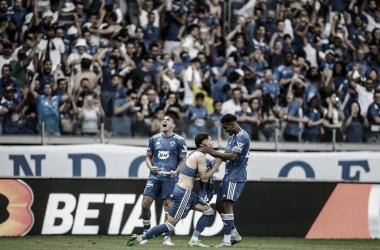 Cruzeiro derrota Bahia com gol de Stenio e amplia vantagem na liderança 