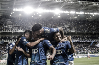 Cruzeiro vira sobre o Londrina e amplia vantagem na liderança da Série B