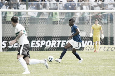 Cruzeiro conta com Rafael Cabral e fica no empate contra Coritiba