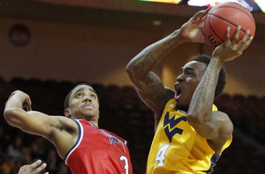 West Virginia Mountaineers Show Chinks In The Armor vs. Richmond Spiders, But Prevail