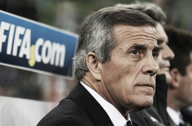 Tabárez: “Con Cavani hay que tener paciencia, nada más”