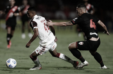 Em temporada frustrante, Flamengo fecha Brasileirão com derrota para o Atlético-GO