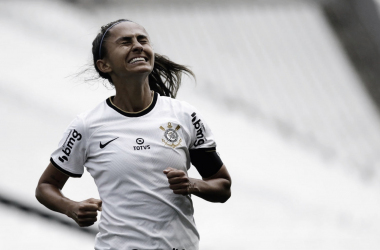 Corinthians vence Internacional e avança à final da Supercopa do Brasil Feminina