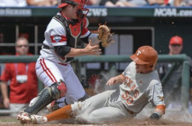 Hook Them Cardinals; Texas Longhorns Slide Past Louisville, Staying Alive In Omaha