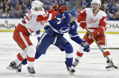 Red Wings Shocked 5-1 By Red Hot Lightning; Tampa New #1 In Eastern Conference