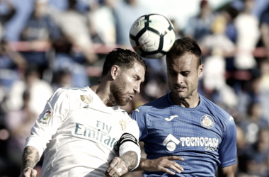 El duelo : Djené vs Sergio Ramos