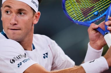 Ruud se mete en semifinales tras superar a un fallón Medvedev