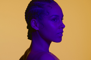Alicia Keys lanza su nuevo single “Love Looks Better” y anuncia la fecha de su séptimo álbum