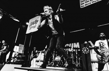 SUM 41 lo peta en Bilbao