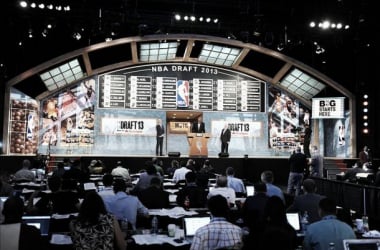 14 equipos buscan tener el número 1 del draft