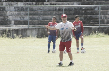 Com volta de lesionados, técnico Beto Campos esboça time titular no Náutico