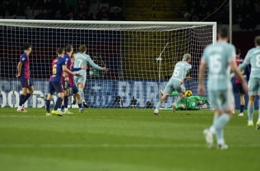 Duro golpe del Atlético para remontar y robar el liderato a un Barça que se desinfla