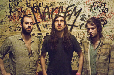 &#039;Cave Rave&#039;, lo nuevo de Crystal Fighters