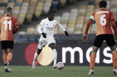 El Shakhtar Donetsk noquea a un Real Madrid paupérrimo (2-0)