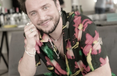 Manuel Carrasco lanza el videoclip de su single "Me gusta"