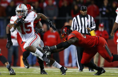 #1 Ohio State Buckeyes Thrash Rutgers 49-7 In Piscataway