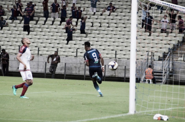Em jogo emocionante, Fortaleza e Bahia empatam pela Copa do Nordeste