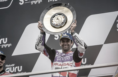 Zarco gana su primera carrera  de MotoGP 