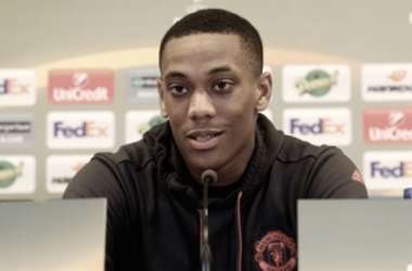 Martial: &quot;Amo al Manchester United y a sus aficionados&quot;