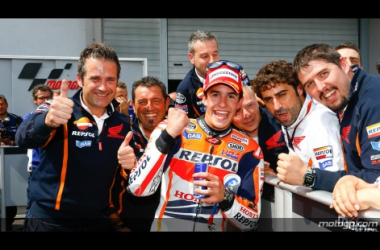 Marquez prend la tête du championnat.